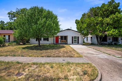 7669 Woodshire Drive, Dallas TX 75232 - Photo 2