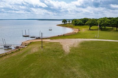 301 Cedar Point Circle, Gordonville TX 76245 - Photo 2