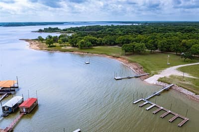 301 Cedar Point Circle, Gordonville TX 76245