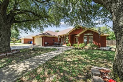 10127 Cougar Ridge Parkway, Waco TX 76708