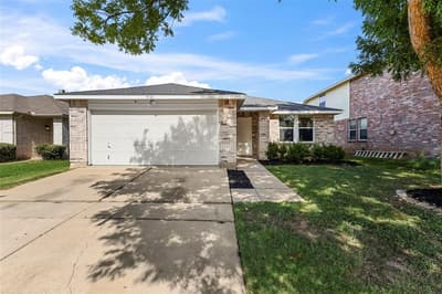 9121 Riding Stable Lane, Fort Worth TX 76123 - Photo 2