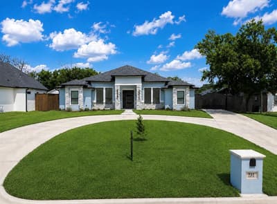 921 Delk Drive, Arlington TX 76013 - Photo 2