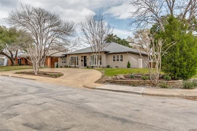 9406 Arborhill Drive, Dallas TX 75243 - Photo 2