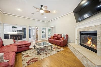 1925 Highland Park Circle, Denton TX 76205 - Photo 4