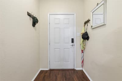213 Sardius Boulevard, Granbury TX 76049 - Photo 4