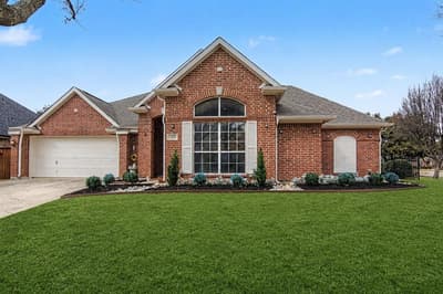 319 Lakewood Drive, Trophy Club TX 76262 - Photo 2