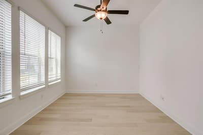 708 Pheasant Run Street, Arlington TX 76005 - Photo 5
