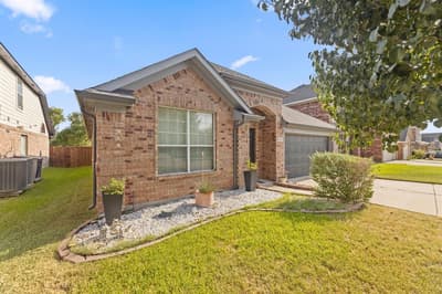 4849 Summer Oaks Lane, Fort Worth TX 76123 - Photo 3