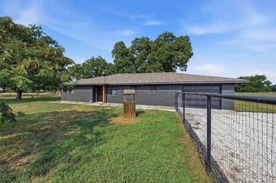 16082 US Highway 377, Whitesboro TX 76273 - Photo 4