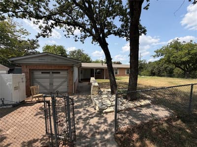 1832 Smokehouse Road, Granbury TX 76049 - Photo 3
