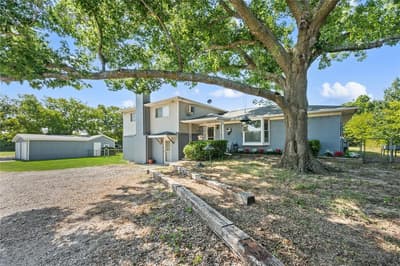 2942 Trails End, Aubrey TX 76227 - Photo 2