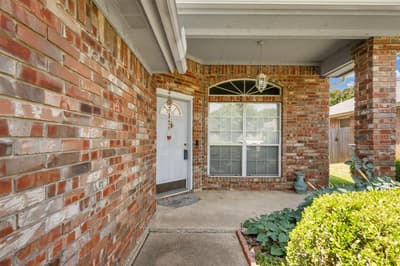 7408 Cross Ridge Circle, Fort Worth TX 76120 - Photo 2