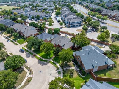 9405 Meyers Canyon Drive, Plano TX 75025 - Photo 3