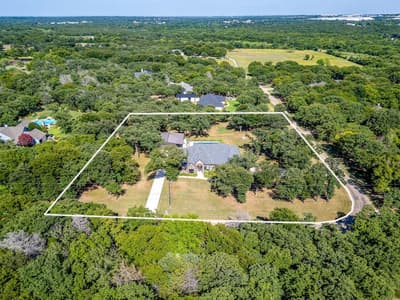 3131 Trailwood Drive E, Burleson TX 76028 - Photo 5