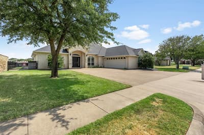 1003 Cliff Swallow Drive, Granbury TX 76048 - Photo 3