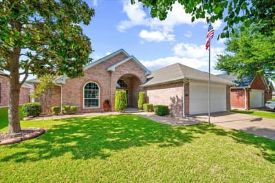5425 Appalachian Way, Fort Worth TX 76123 - Photo 2