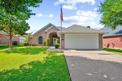 5425 Appalachian Way, Fort Worth TX 76123
