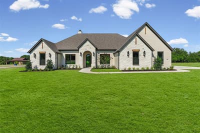 509 Acorn Trail, Granbury TX 76049 - Photo 2
