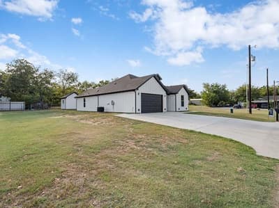 1119 20th Street, Bridgeport TX 76426 - Photo 4