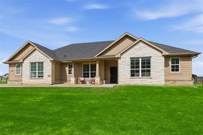 1212 County Road 4797, Springtown TX 76082 - Photo 2