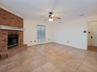 606 Berkley Drive, Grapevine TX 76051 - Photo 4