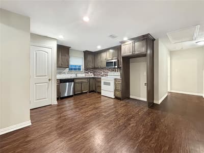 4831 Burnside Avenue, Dallas TX 75216 - Photo 4