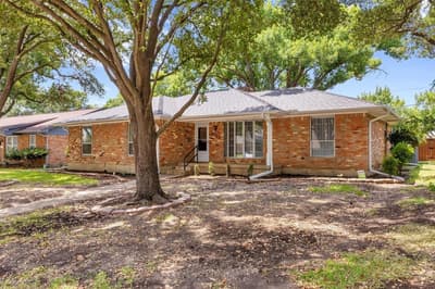9322 Hunters Creek Drive, Dallas TX 75243 - Photo 3