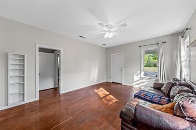 2200 Lyle Avenue, Waco TX 76708 - Photo 4