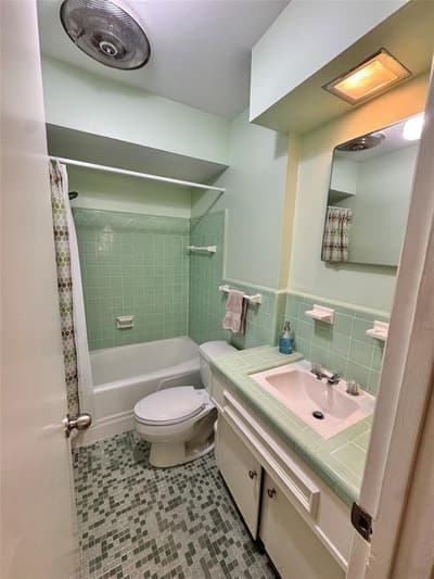 11319 Lanewood Circle, Dallas TX 75218 - Photo 2