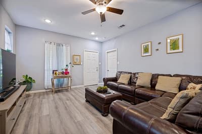 4411 Rosine Avenue, Dallas TX 75215 - Photo 4