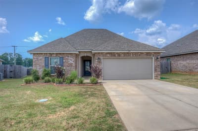 220 Berkshire Place, Haughton LA 71037