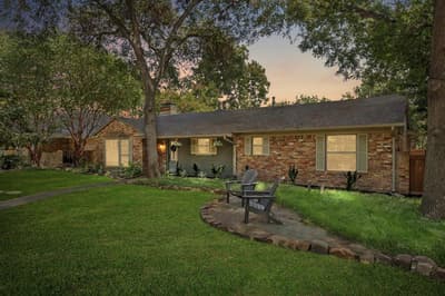 9812 Ravensway Drive, Dallas TX 75238 - Photo 2