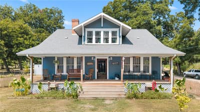 209 Pecan Street, Roxton TX 75477