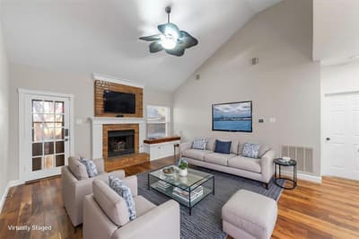 6840 Rochelle Drive, Plano TX 75023 - Photo 2
