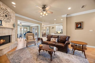 2101 W Emerald Bend Court, Granbury TX 76049 - Photo 4
