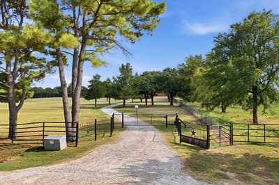 12 County Road 2114, Gainesville TX 76240 - Photo 2