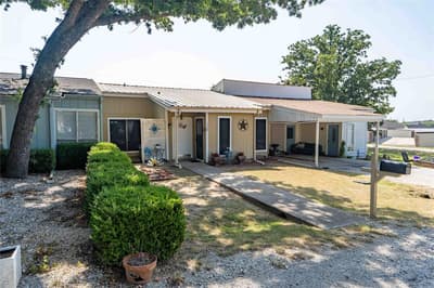 1229 Elm Court, Runaway Bay TX 76426 - Photo 4