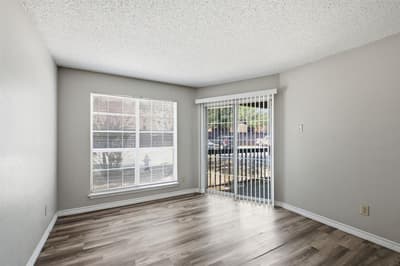 18333 Roehampton Drive # 416, Dallas TX 75252