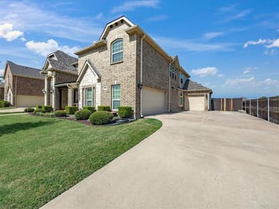 906 Hidden Lakes Drive, Cedar Hill TX 75104 - Photo 3