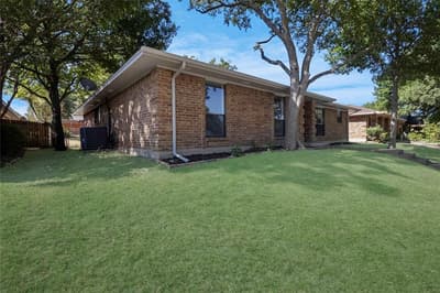 430 Timberline Drive, Duncanville TX 75137 - Photo 2
