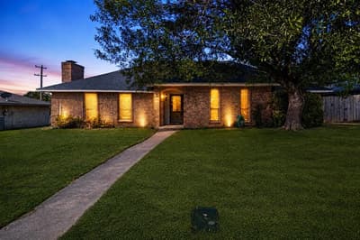 1223 Sequoia Drive, DeSoto TX 75115