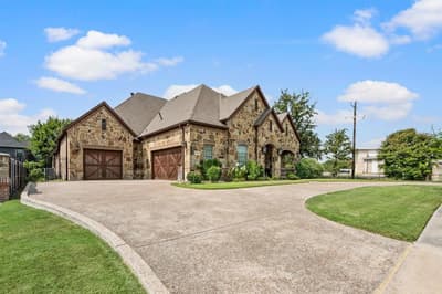3300 Alexandria Court, Grapevine TX 76092 - Photo 2
