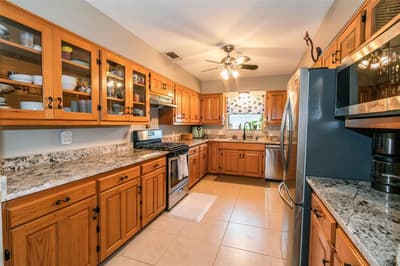 517 E Locust Street, Nocona TX 76255 - Photo 4