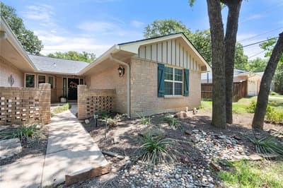 3603 Yorkshire Drive, Arlington TX 76013 - Photo 2