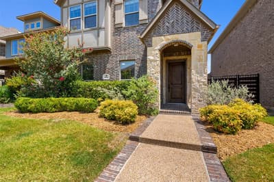 4502 Spanish Indigo Lane, Arlington TX 76005 - Photo 2