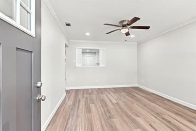 2730 Ridgewood Street, Irving TX 75062 - Photo 4