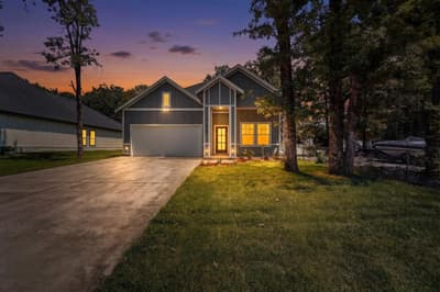 124 lost forest Road, Gun Barrel City TX 75156