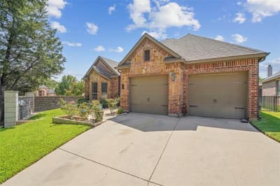 5132 Southpoint Drive, Arlington TX 76017 - Photo 3