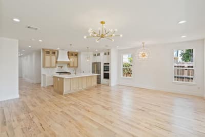 1334 E Kiest Boulevard, Dallas TX 75216 - Photo 4