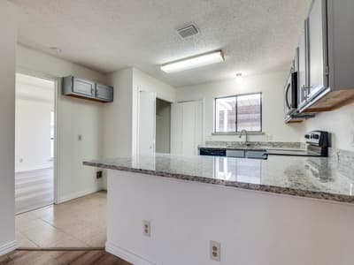 917 Westover Drive, Lancaster TX 75134 - Photo 4